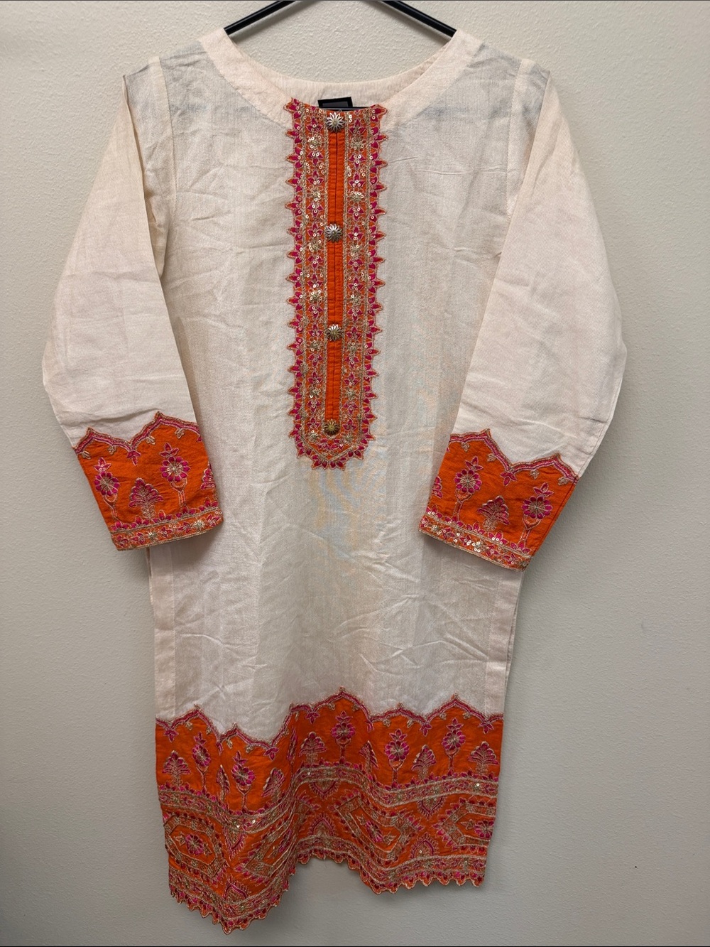 Sha Posh Cream Embroidered Women's Kurta with Orange Accents SzS NWOT